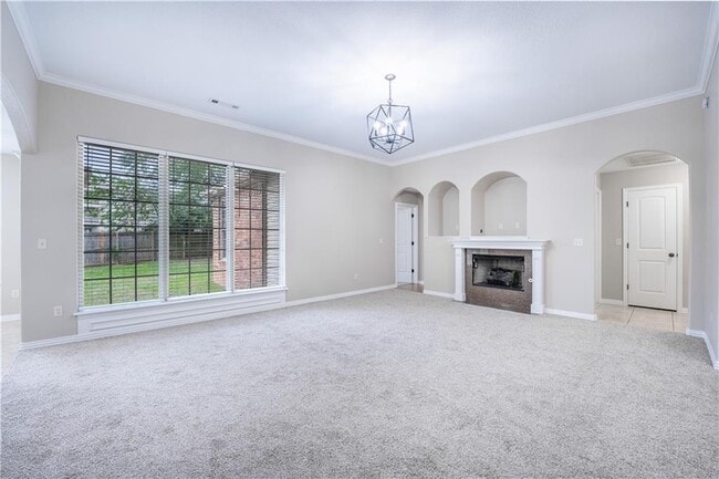 Building Photo - 1536 N Oakhaven Pl