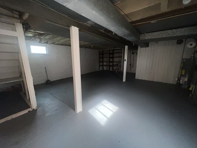 Building Photo - 8955 Mayfield Ct