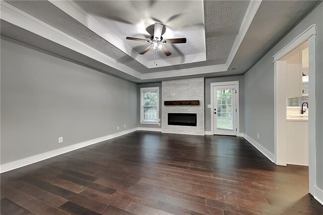 Building Photo - 3355 Hudson Ln