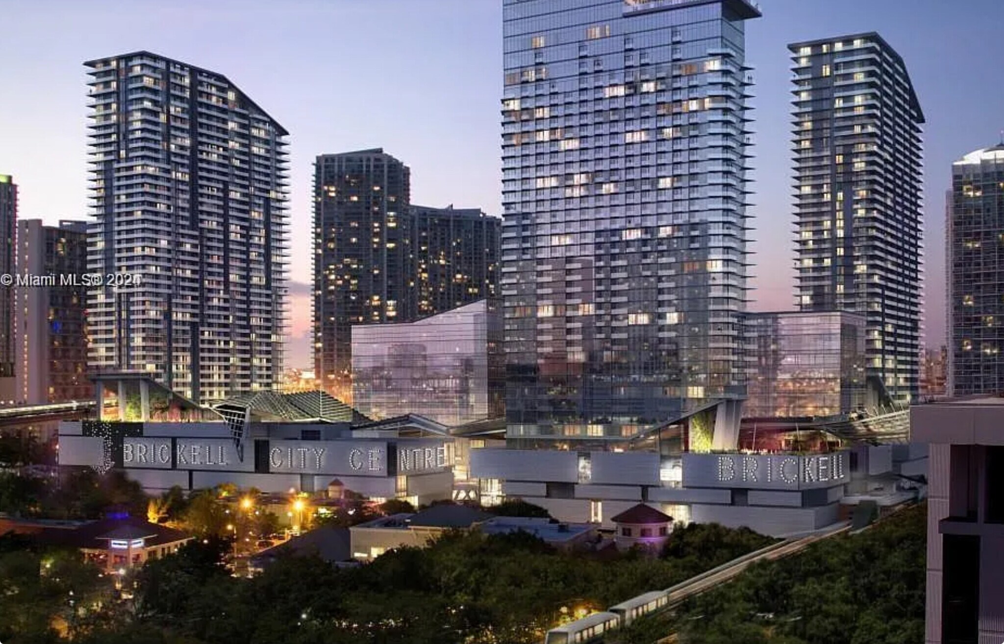 Building Photo - 1200 Brickell Bay Dr