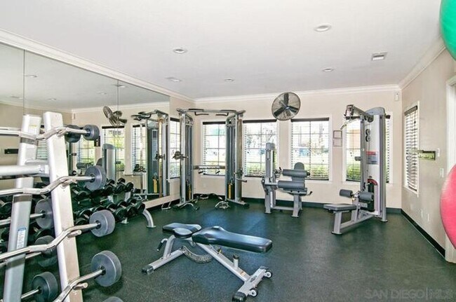 Building Photo - Two Bedroom Condo in the Heart of Mission Valley