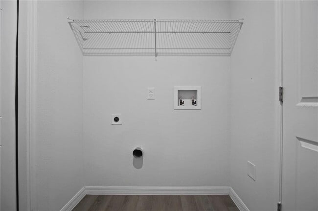 Building Photo - 1311 Hillsborough Ln