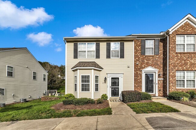 Building Photo - Adorable 3b 3b Townhome In Wake Forest!
