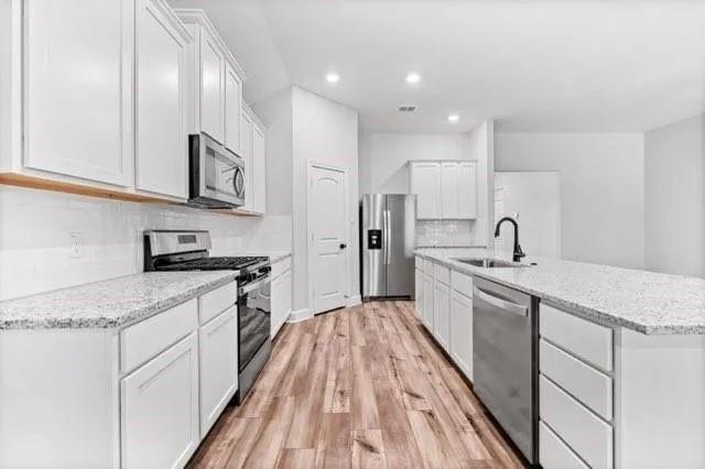 Building Photo - 2024 Brentwood Dr