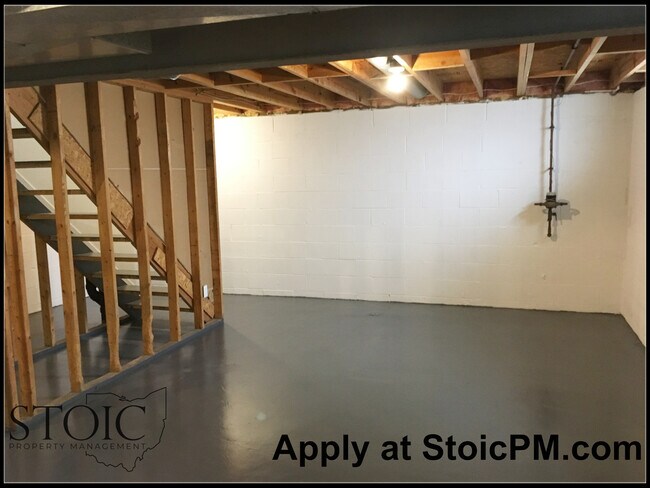 Building Photo - 2810 Raphael Dr