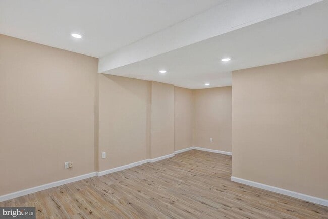 Building Photo - 9123 Old Burton Cir