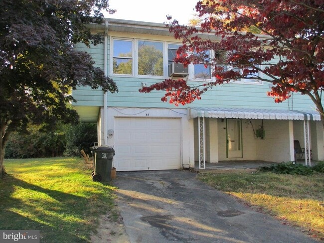 Building Photo - 65 Toth Ave
