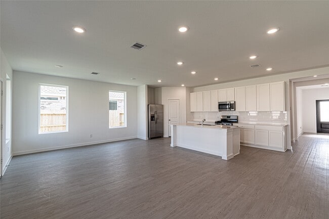 Building Photo - 3022 Palm Branch Dr