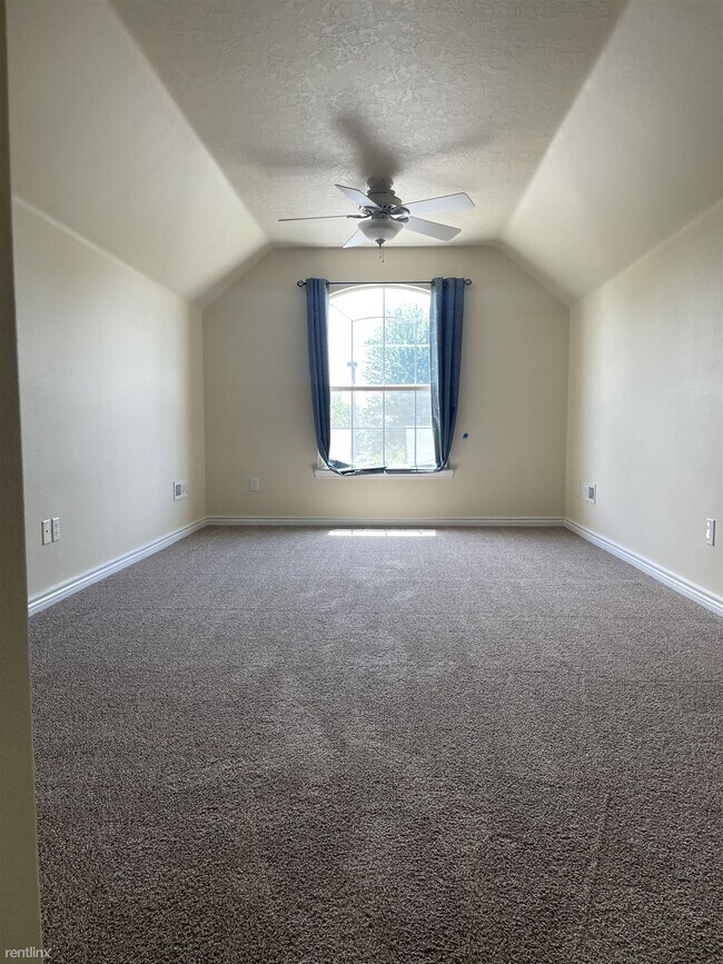 Building Photo - 3 br, 2 bath House - 4296 East Stonebridge...