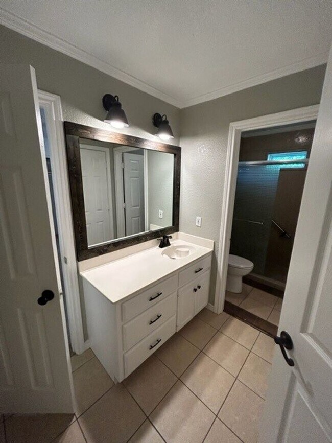 Building Photo - Farmhouse Vibes in Robinson Texas