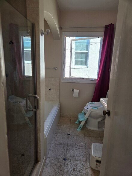 Building Photo - 6746 Cutting Blvd