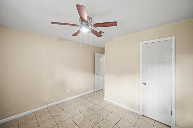 Building Photo - 9234 Long Barrel Ln