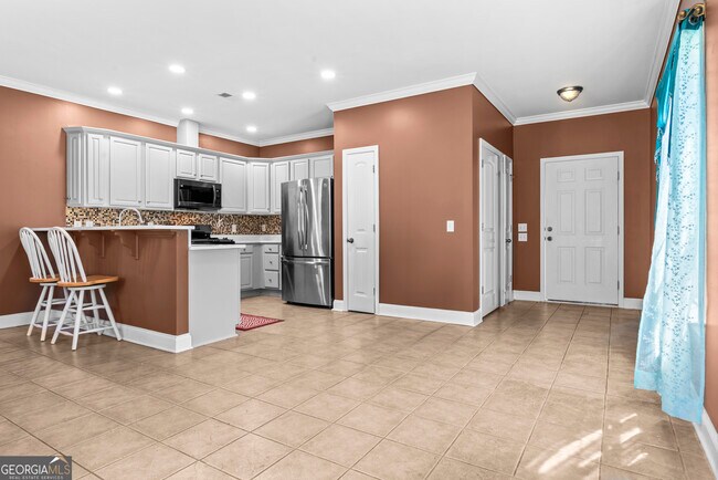 Building Photo - 1141 Whispering Lakes Trail