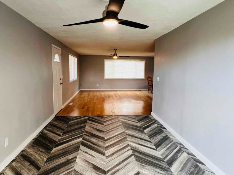 Building Photo - 6127 N Regal St