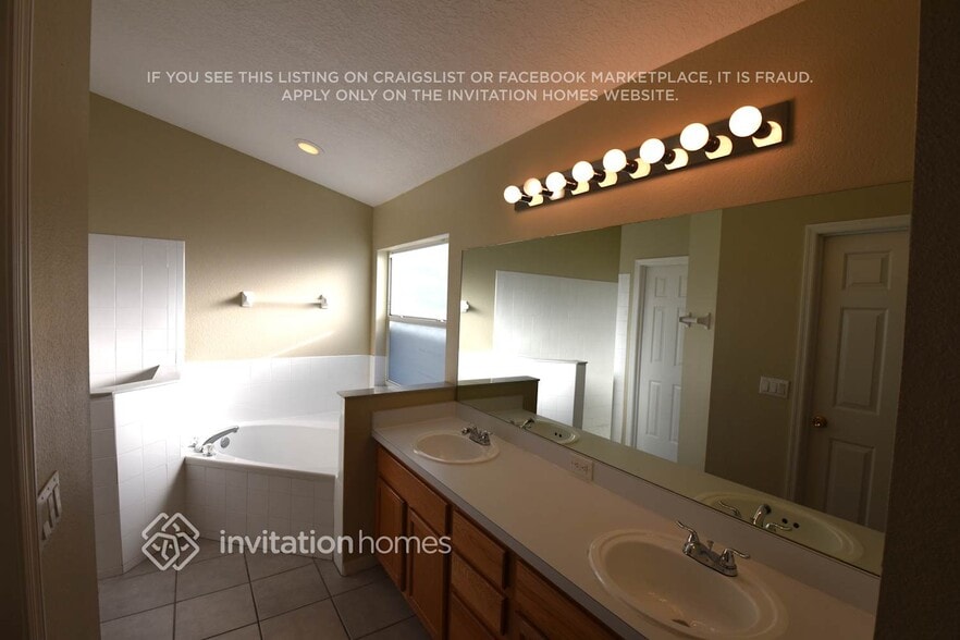 Building Photo - 5611 Hawkgrove Pl