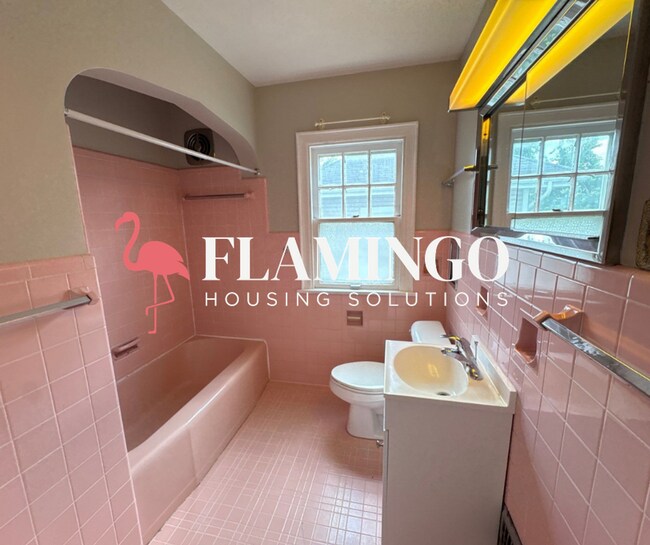 Building Photo - Charming 3-bedroom, 1-bathroom house in The Gem City