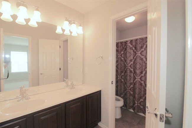 Building Photo - 7202 Toad Hollow