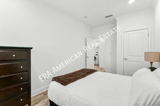 Building Photo - 22 Kara Lake Dr