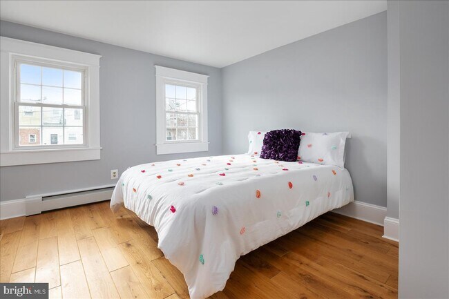 Second Bedroom - 3415 Mount Pleasant Ave