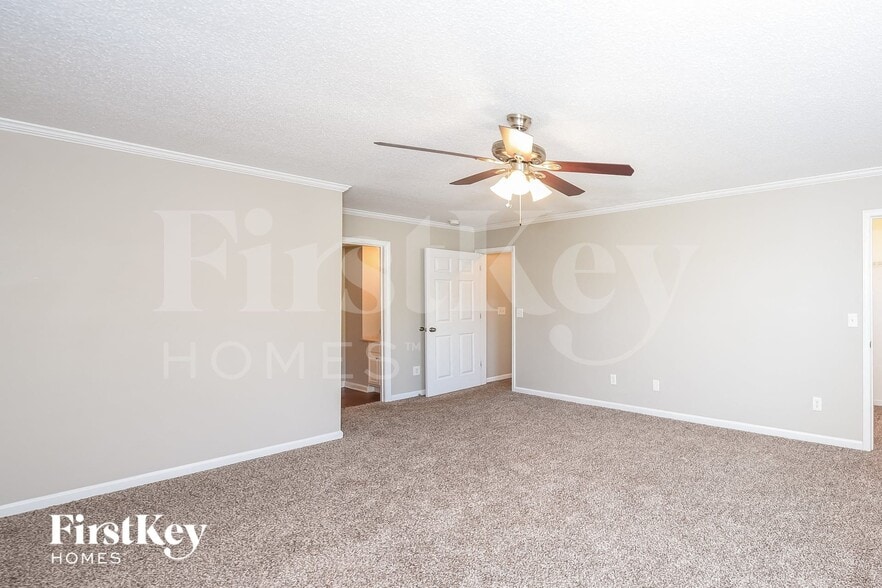 Building Photo - 423 Aberdeen Cir
