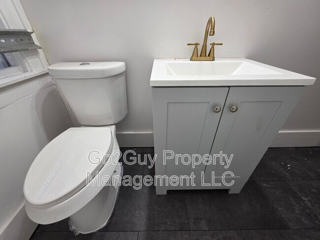 Building Photo - 5502 Audubon Rd