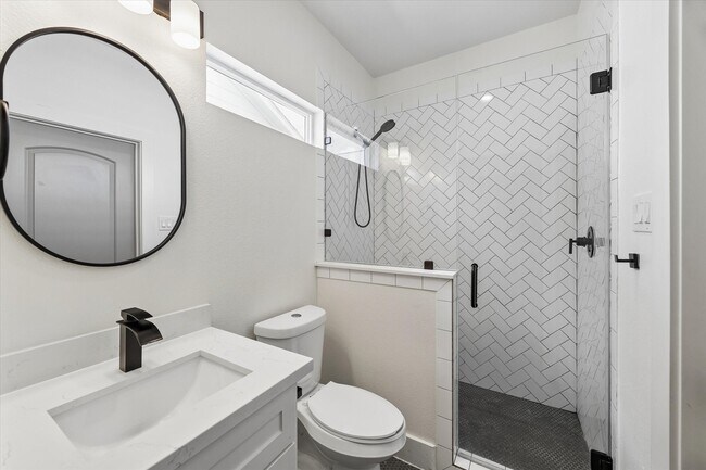 Building Photo - 2749 Redrock St