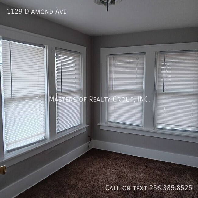 Building Photo - 1129 Diamond Ave