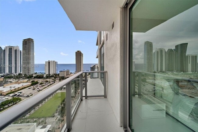 Building Photo - 300 Sunny Isles Blvd