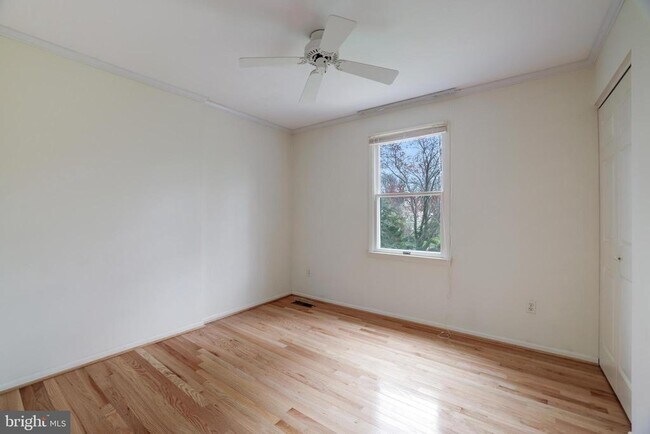 Building Photo - 9823 St Cloud Ct