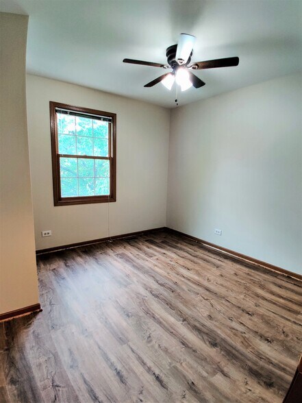 Second Floor Additional Bedroom - 438 Orleans Ave