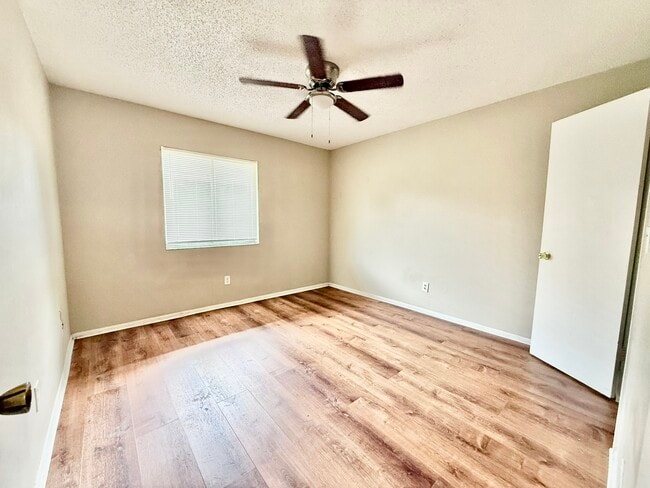 Building Photo - 2938 Lichen Ln