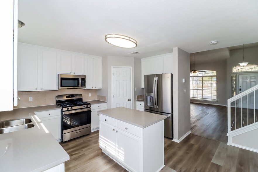 Building Photo - 17701 Balmorhea Ct