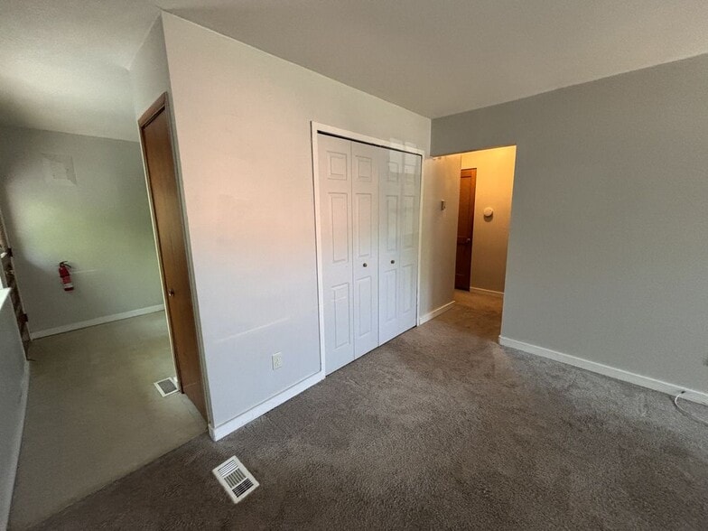 Building Photo - 4072 Agnes Ave