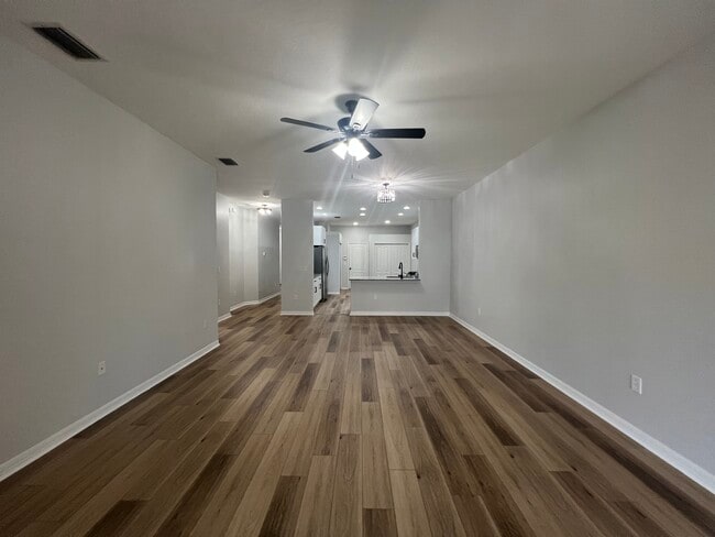 Building Photo - 31849 Turkeyhill Dr