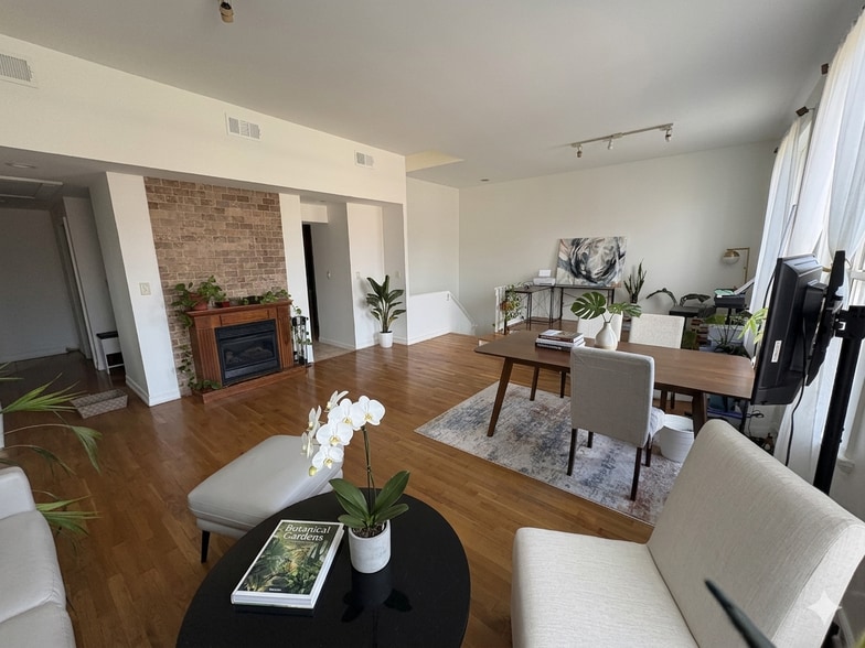 Building Photo - 15 Glenridge Ave