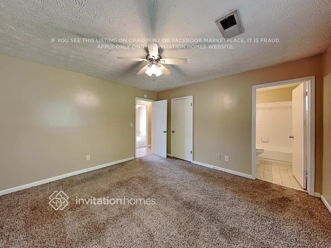 Building Photo - 2463 Mistletoe Ln SW