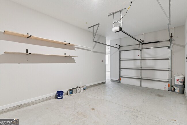 Building Photo - 208 Park View Ln