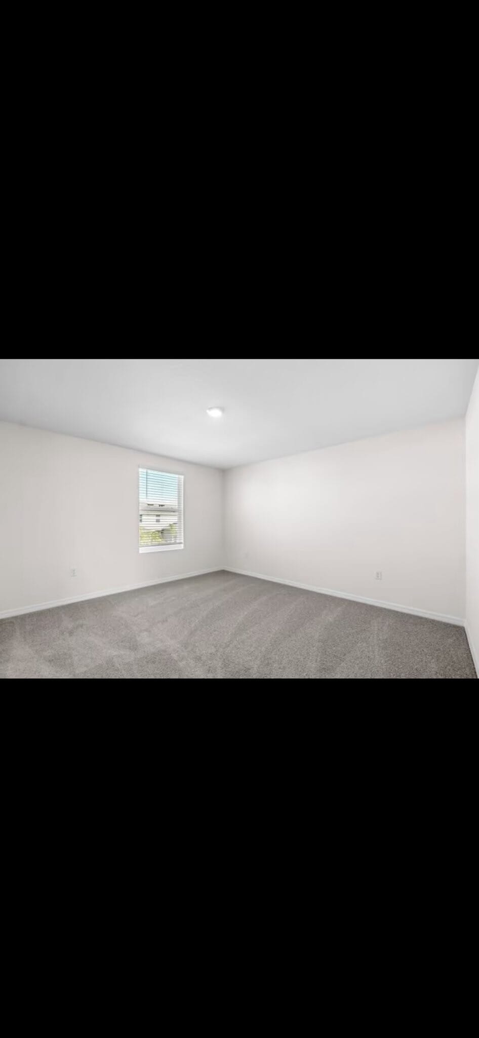 Building Photo - 2745 Flushing Dr