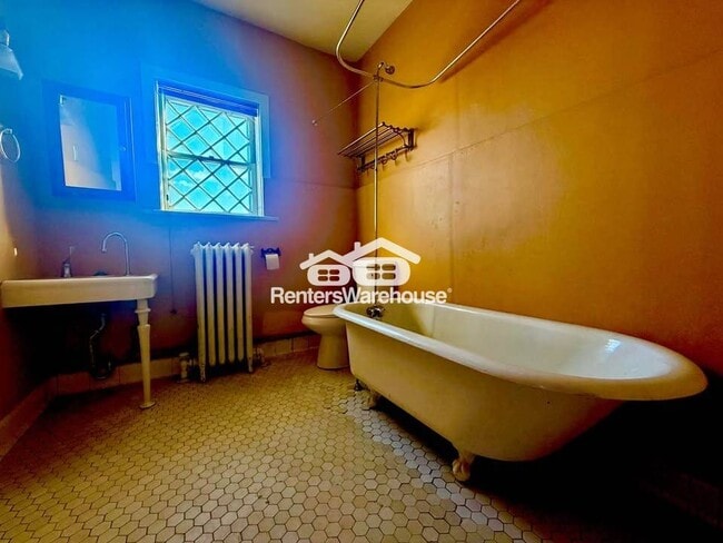 Building Photo - 669 17th St