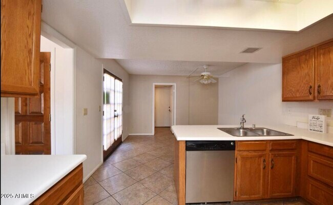 Building Photo - 1642 N El Camino