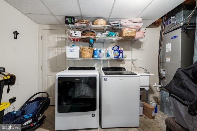 Building Photo - 3964 Forest Valley Rd