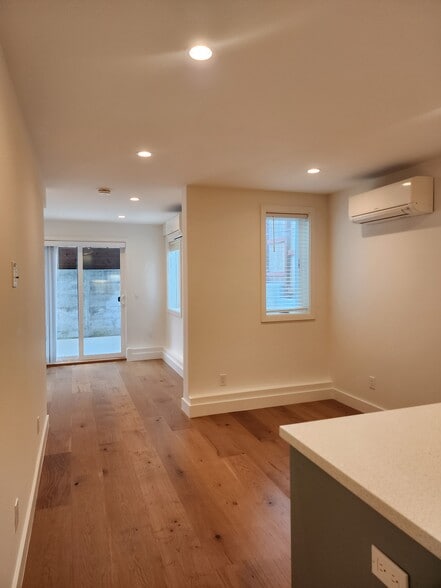 Dining Area to Living Room - 475 18th Ave