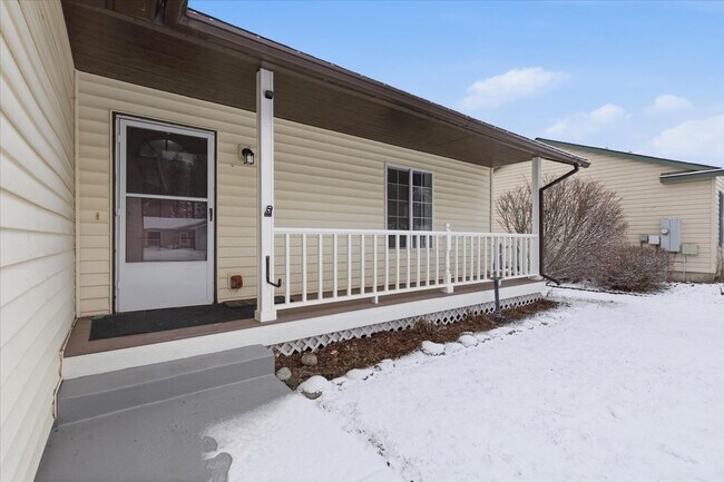 Building Photo - 6743 Kamloops Dr