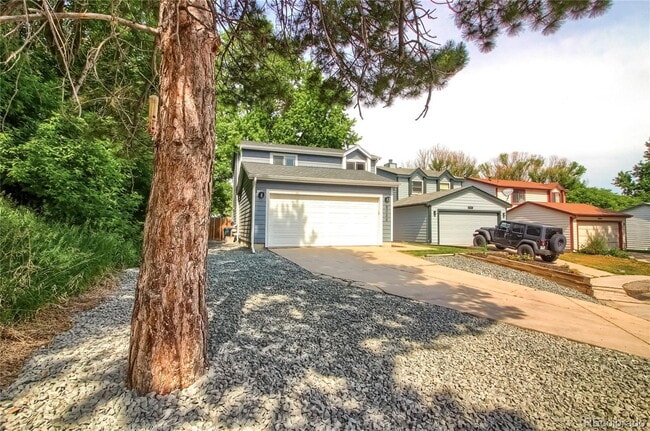 Building Photo - "Charming 3-Bed Home with Finished Basemen...
