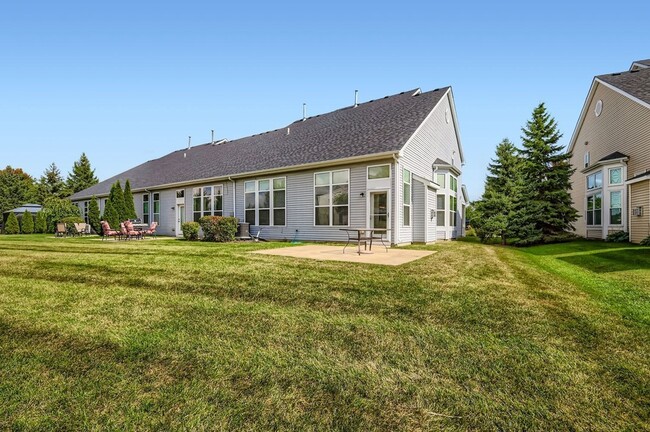 Building Photo - 4579 Half Moon Dr