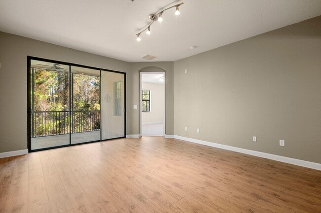 Building Photo - Beautiful Avila 3/2 with preserve view!