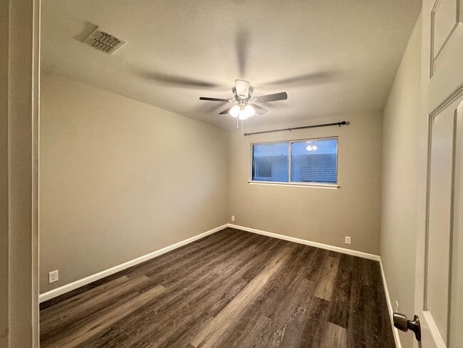 Building Photo - SECOND STORY CONDO WITH BILLS PAID