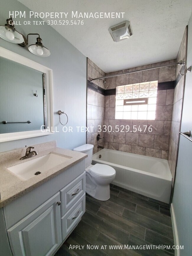 Building Photo - 2513 Zircon St NE