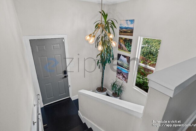 Building Photo - 3473 Birdsall Ave