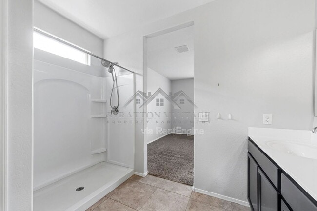 Building Photo - 17878 N Pietra Rd